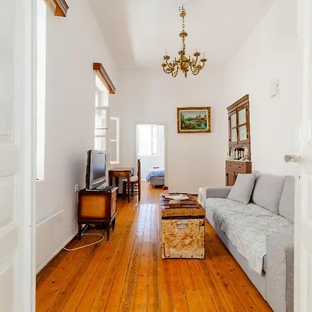 Πανσιόν Cosy In Traditional Cycladic House Απέραθος