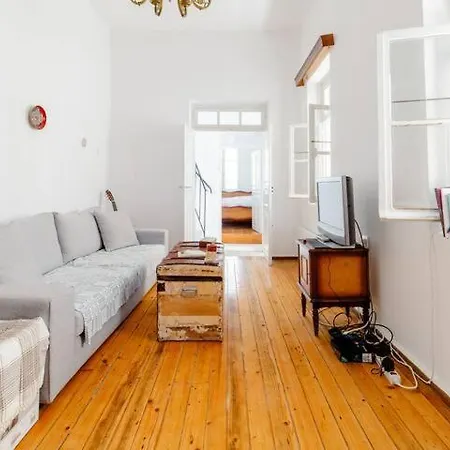 Guest house Cosy In Traditional Cycladic House Aperathos